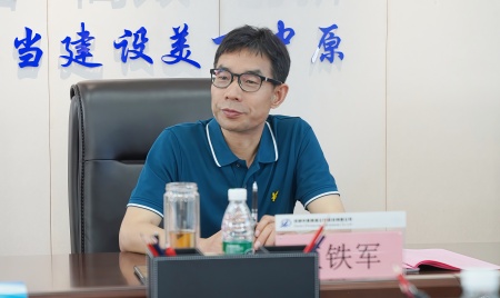 王鐵軍_副本.jpg